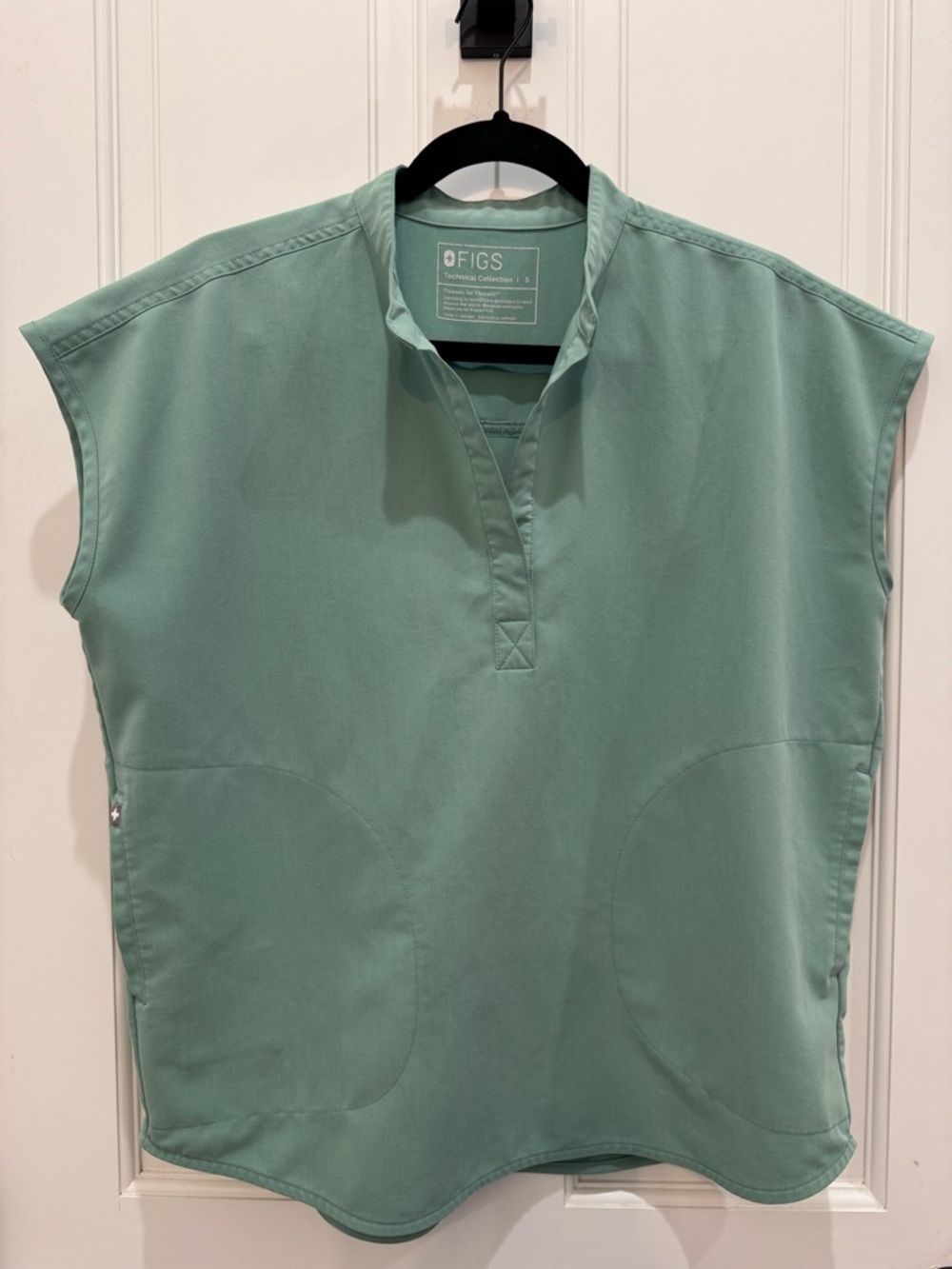 Figs Jade Scrub Set- Small Rafaela Medium Cade Cargo - Picture 3 of 14